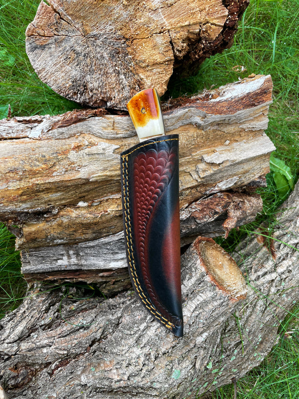 CUSTOM HANDMADE FORGED DAMASCUS STEEL HUNTING KNIFE BLADE WITH Burnt bone and stag horn SCALES TK-015