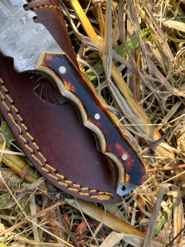 Handmade High Carbon Damascus Steel Hunting Knife/leather sheath, Serrated Back Mini TK-036