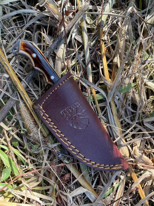 Handmade High Carbon Damascus Steel Hunting Knife/leather sheath, Serrated Back Mini TK-036