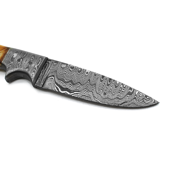 A classic all-round blade profile / Drop Point Damascus Blade TD-102