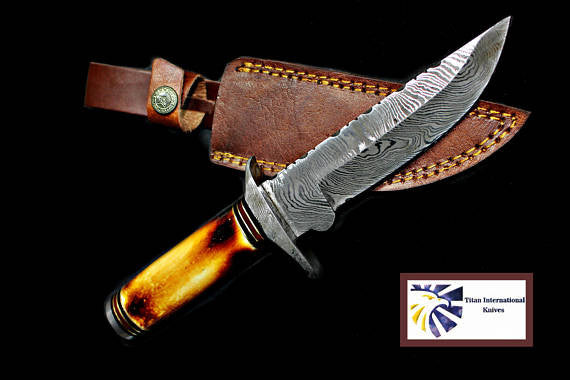 DAMASCUS KNIFE/ Titan/ Camp/ Hunting Knife / Burnt Bone Handel TD-206